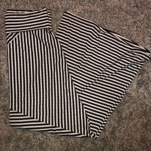 🌸Striped Maxi Skirt